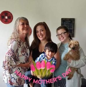 Meet your Posher, Lisa